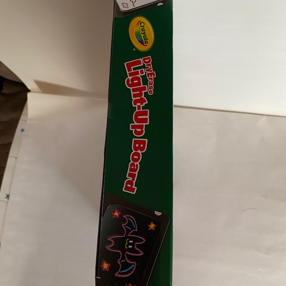 Crayola Dry Erase Light Up Board Dual Sided Drawing Toy NWB - Picture 6 of 7